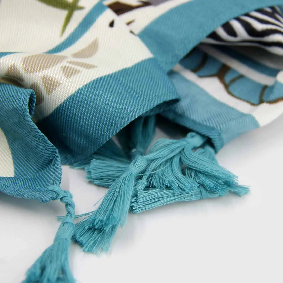 Pañuelo Estampado Tipo Pareo Largo Diseño Floreado 90x180 cm  - SLG042