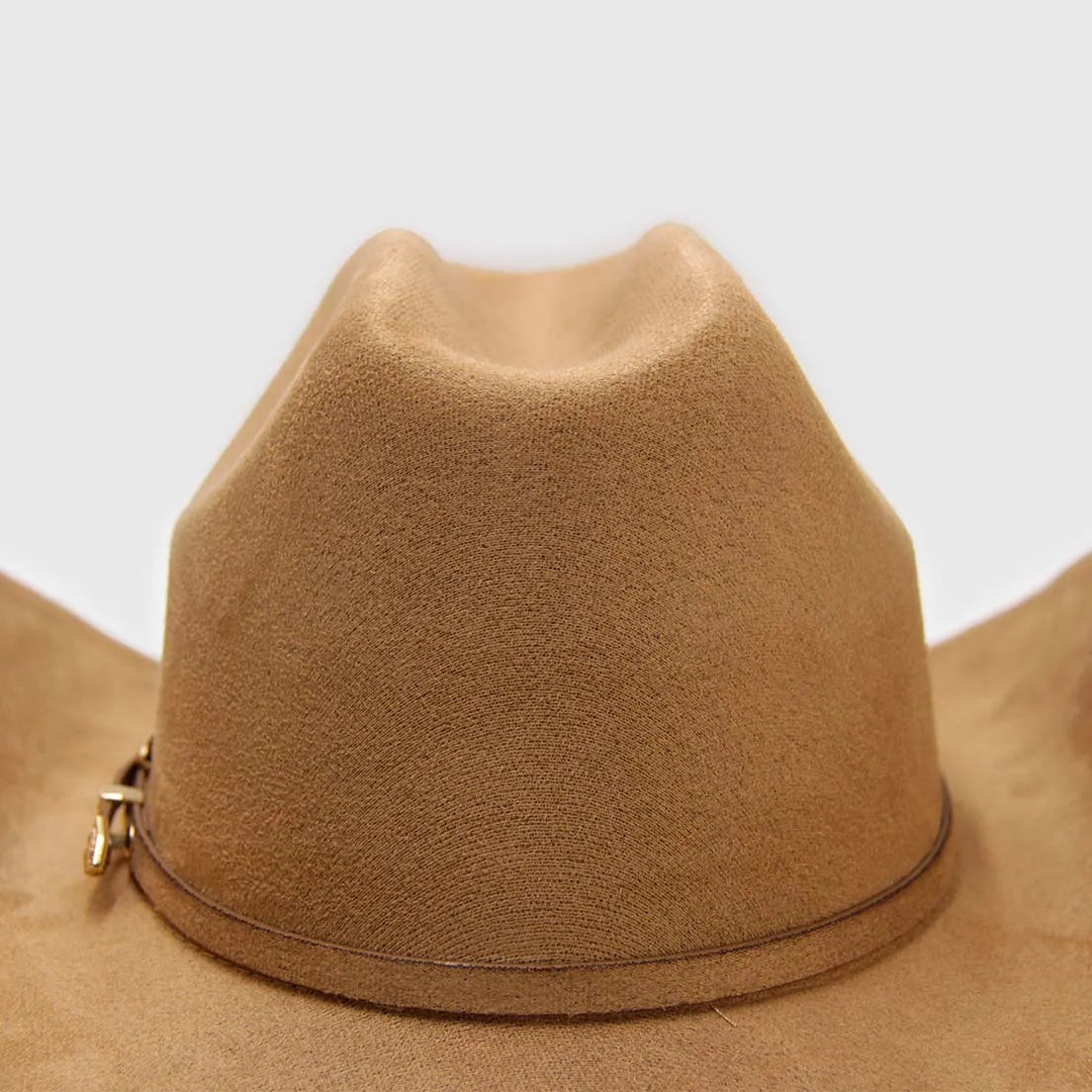 Sombrero Yellowstone Cowboy con Detalle Metálico- HE041